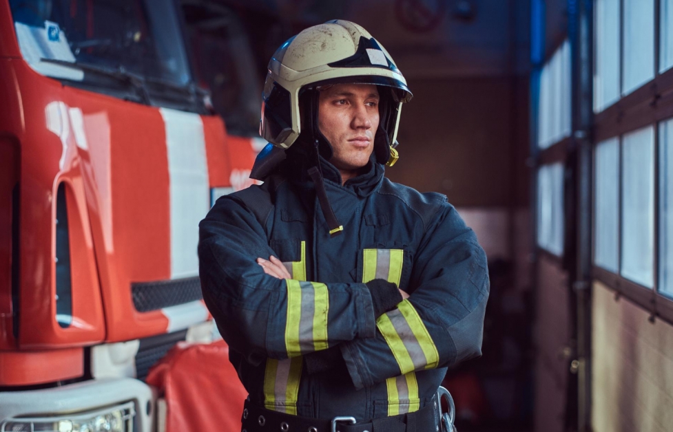 W Goleniowie strażacy ratują życie psa podczas pożaru