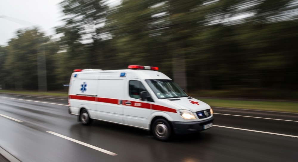 Zabawa na zamarzniętym jeziorze w Nowogardzie: Policja ostrzega przed zagrożeniem