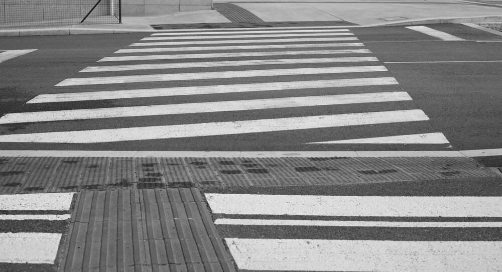 Wypadek w Goleniowie: Zaszroniony samochód przyczyną potrącenia pieszego